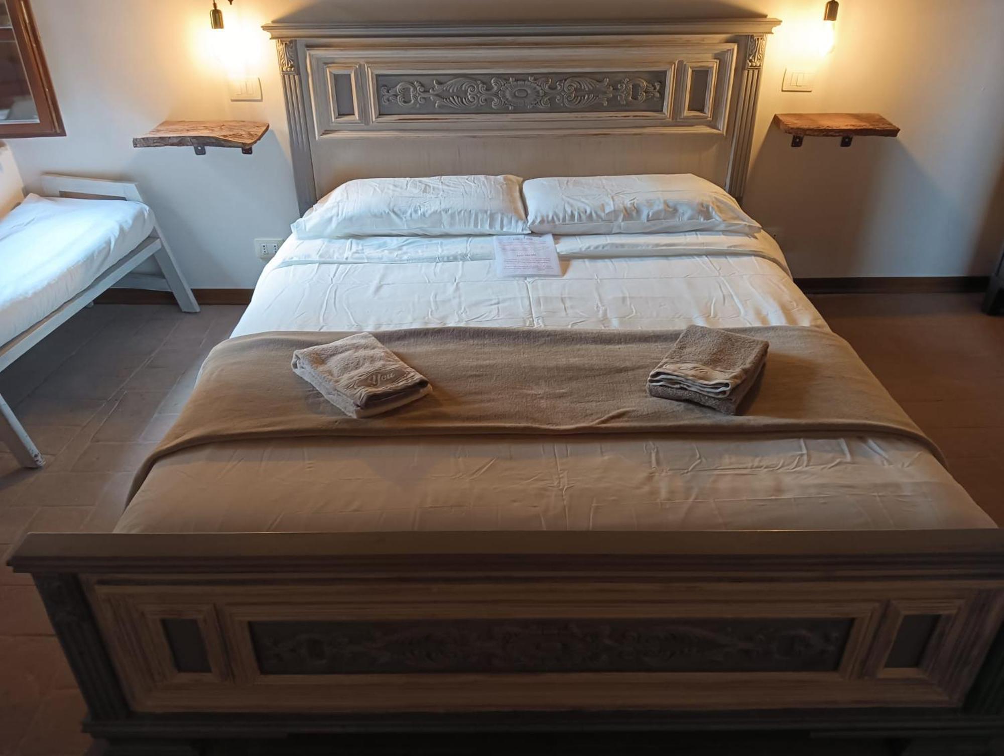 Casa Vacanze Castiglione - 4 Posti Letto Castiglione della Valle エクステリア 写真